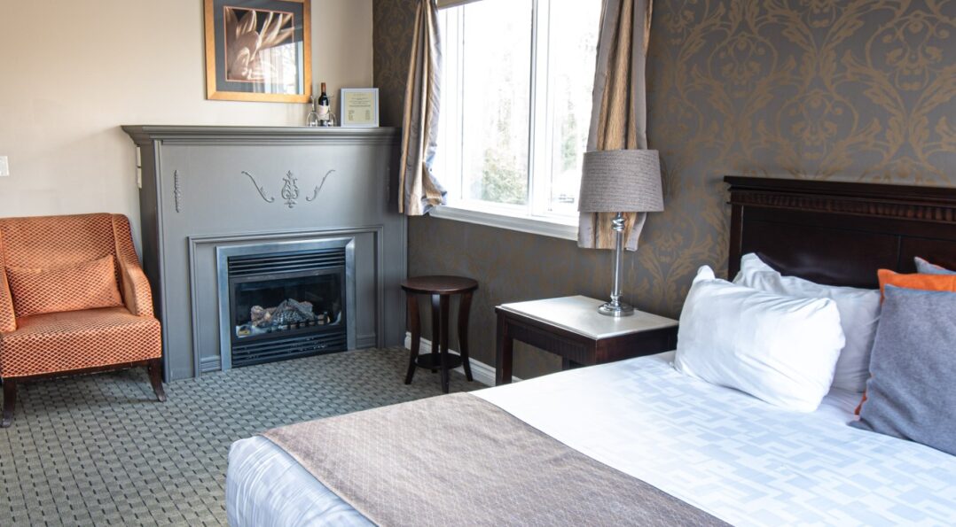 Fireplace Room 1