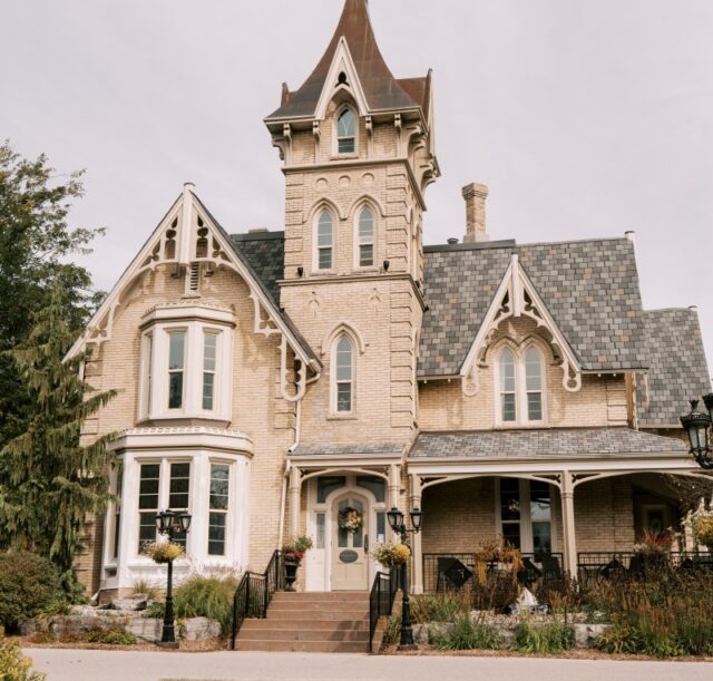 13 - Elmhurst_Inn-Ashlee_Ellison