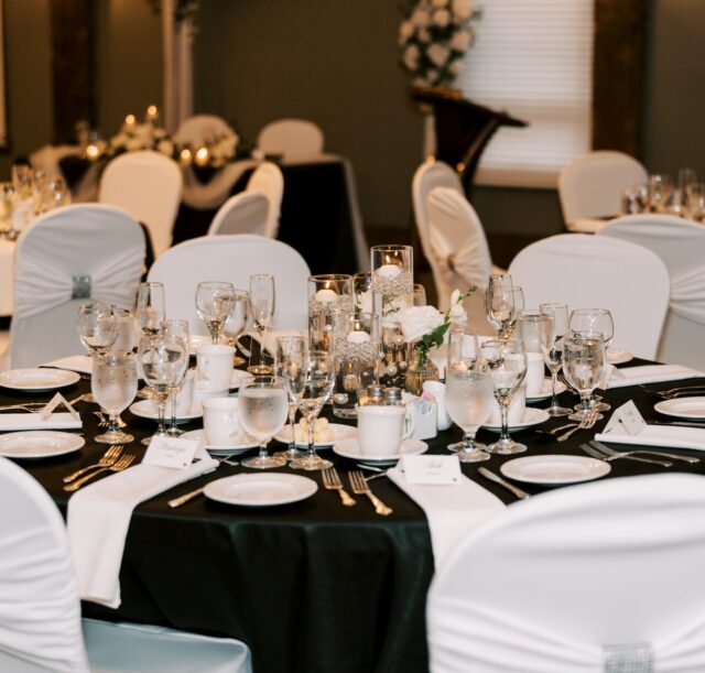 Elmhurst_Inn-wedding-Ashlee_Ellison